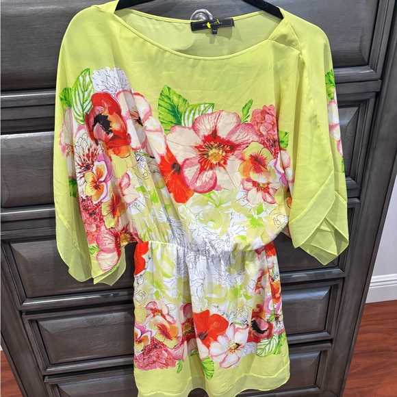 BCBGMaxAzria Yellow Floral Tunic Top - Picture 1 of 3